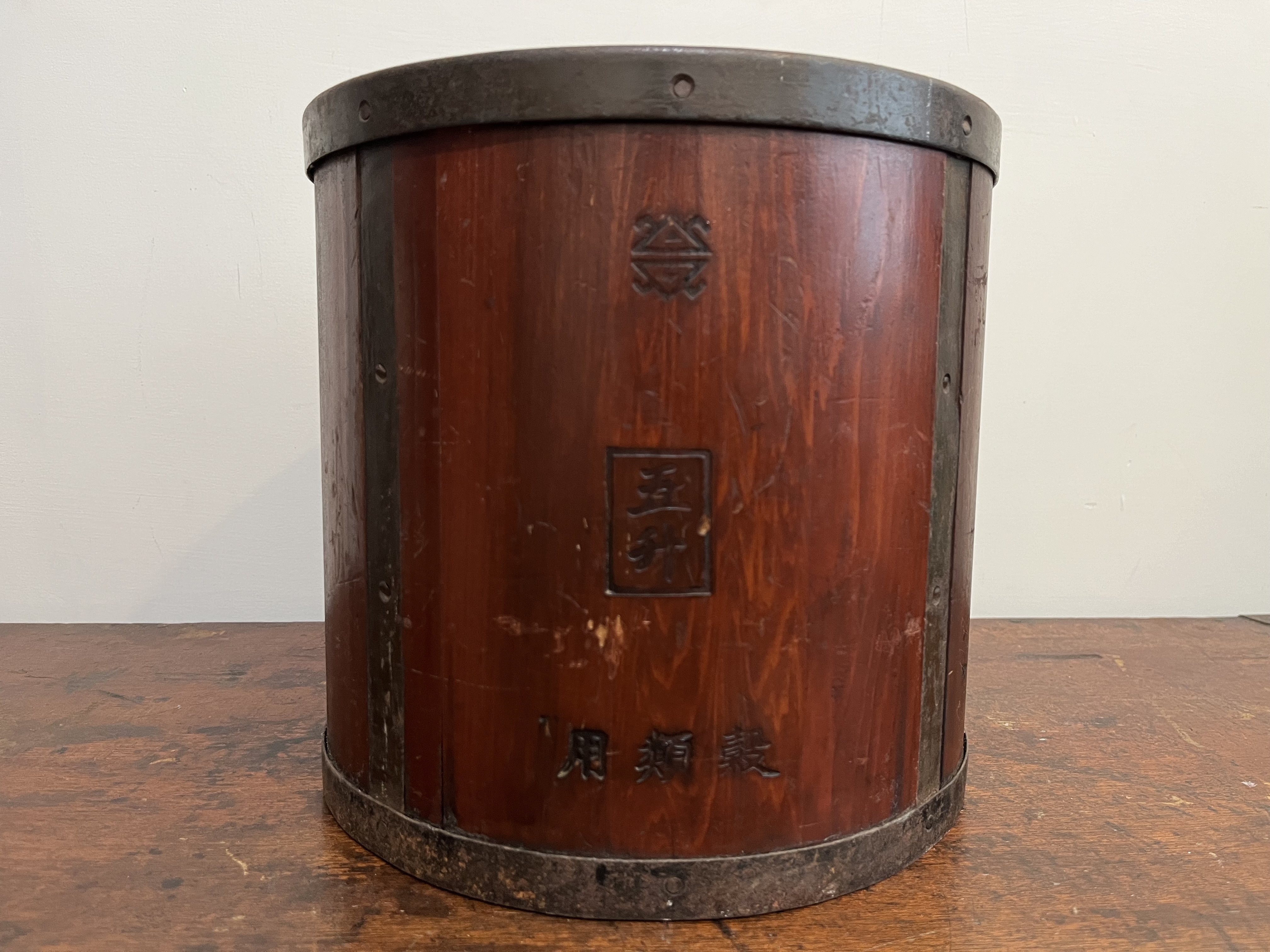 Wooden rice measure: 5 litres 木製米斗-5升